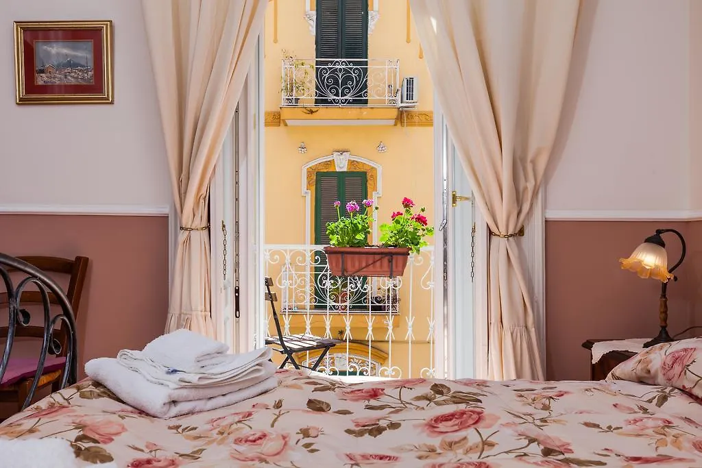 Bed & Breakfast At Home Lettieri Naples